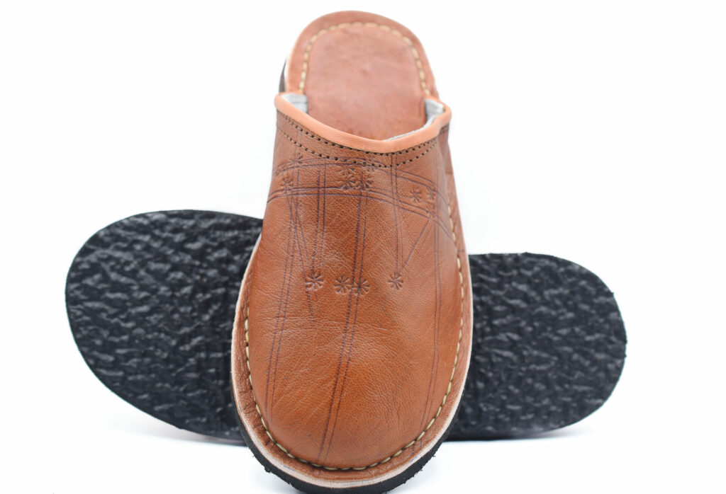 Brown Moroccan leather slippers for women