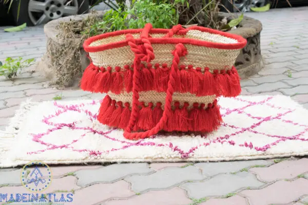 Double Shoulder Leisure Tassels Beach Straw Woven Bag - China Straw Bag and Woven  Bag price | Made-in-China.com