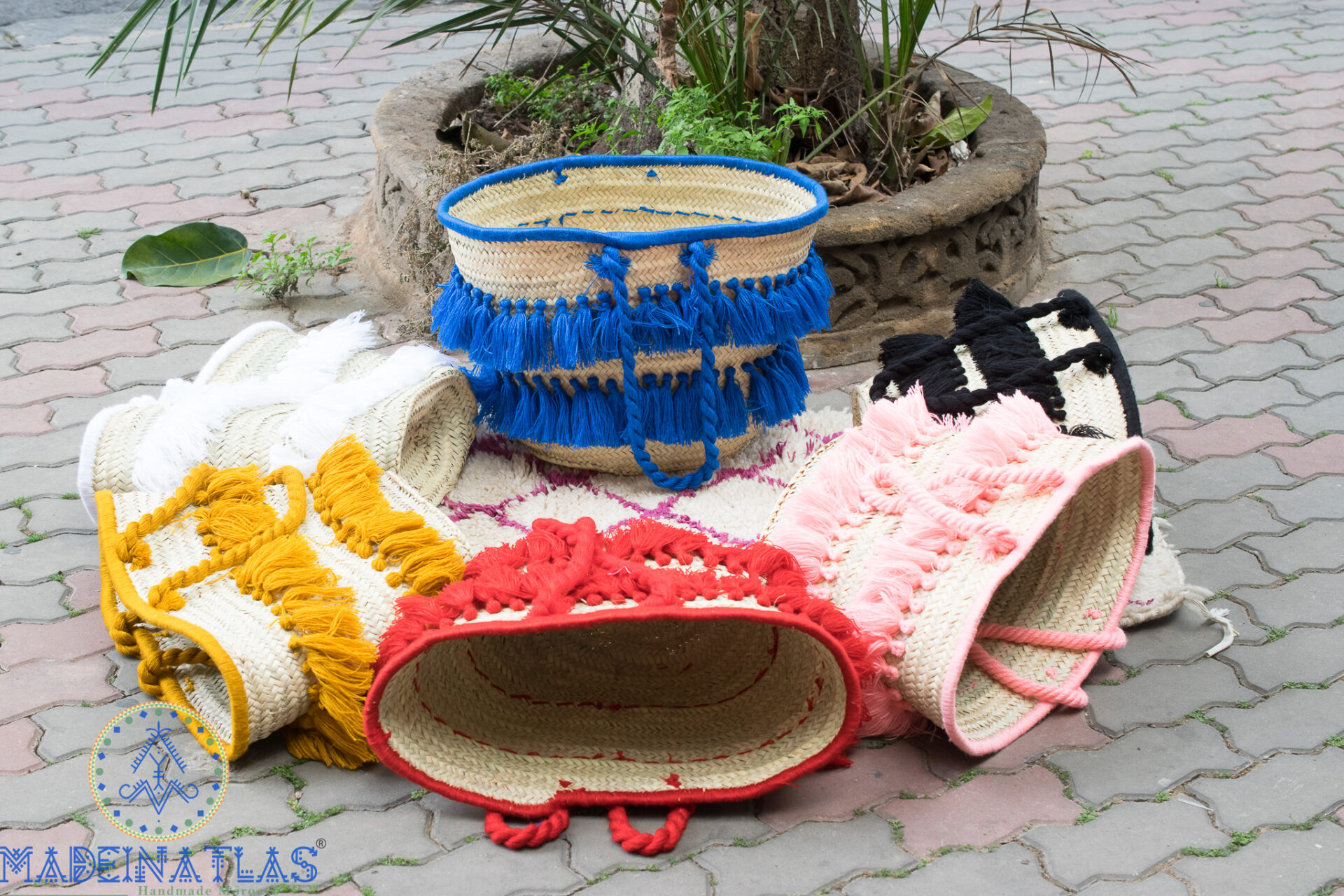 baby straw basket small pompom old pink : French Basket, Moroccan Basket,  straw bag, french market basket, Beach Bag, straw bag