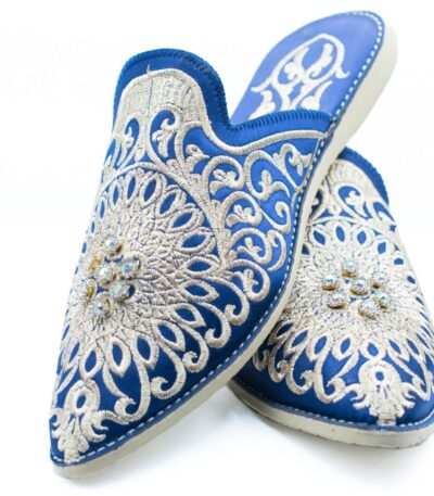 babouches marocaines brodées en bleu